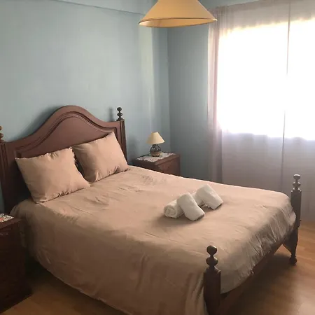 Casa Da Praia, Com Tres Quartos - Figueira Da Foz * Buarcos